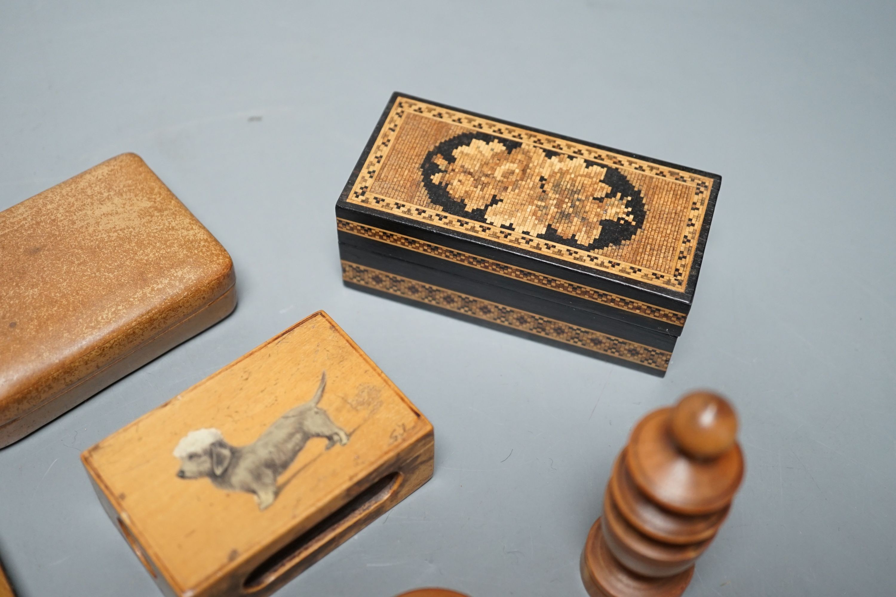 A mixed collection of small treen items and boxes to include a miniature dominos set, a Tunbridge ware ring box, etc.